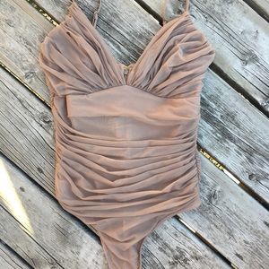 Aritzia Babaton Luxor Bodysuit